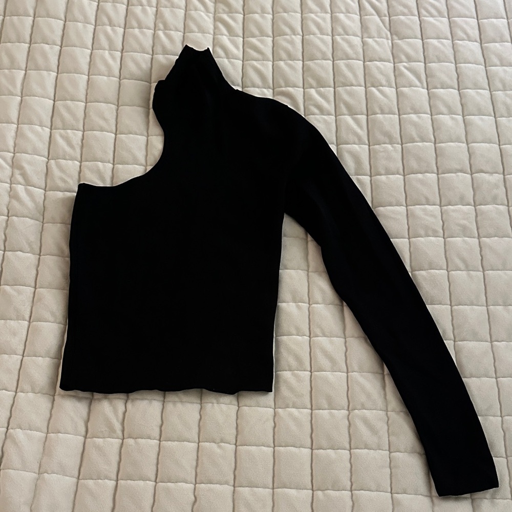 Zara Elegant Black Knit Top